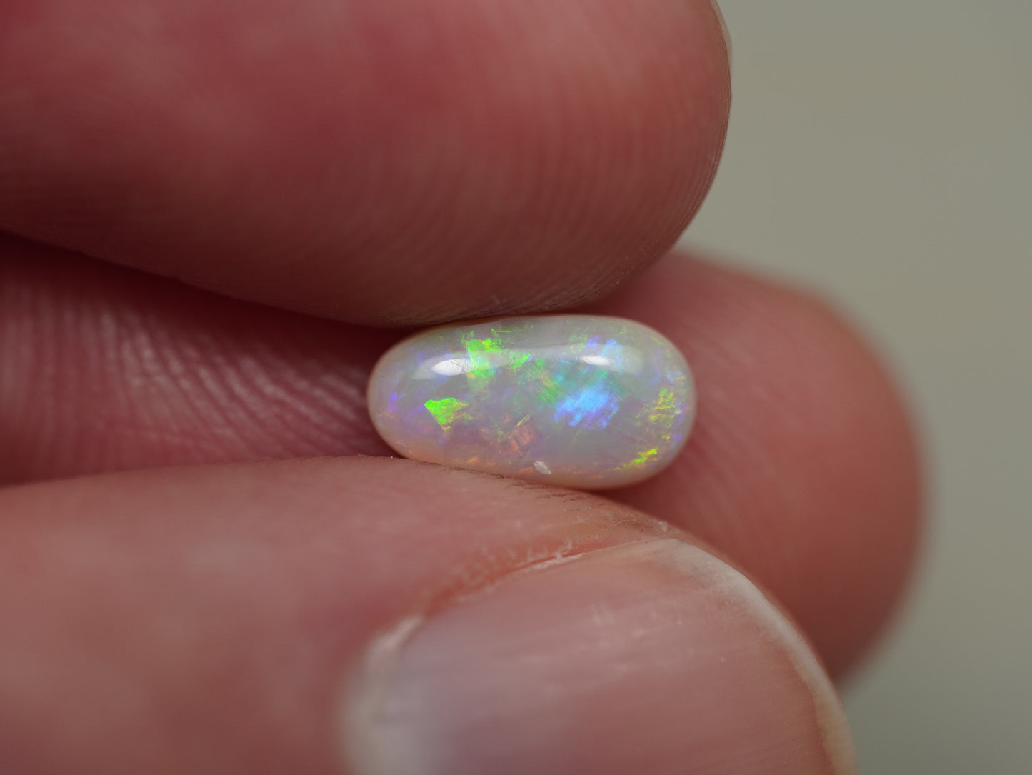 Light Opal BCB396