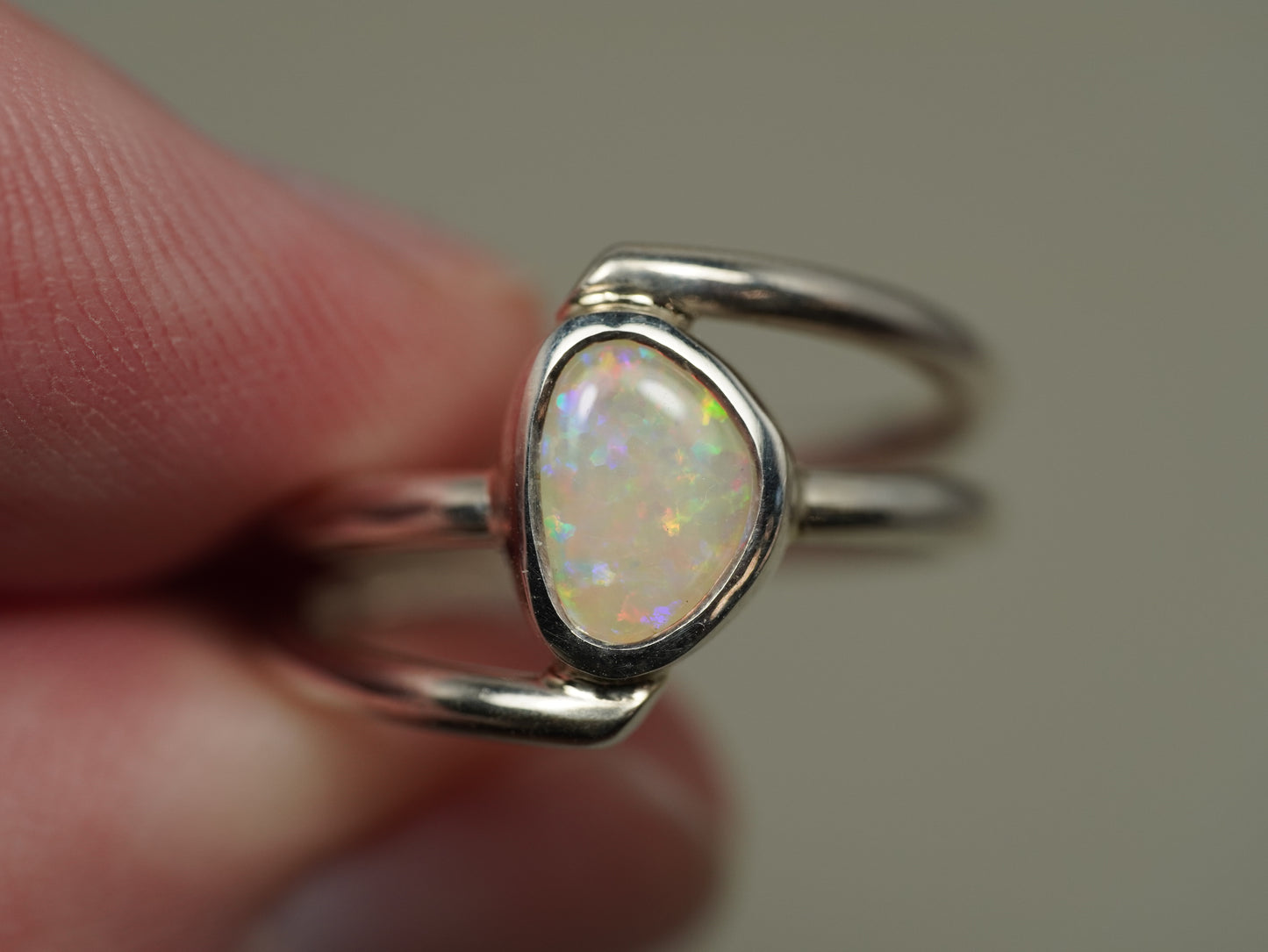 Light Opal ring silver BAB367