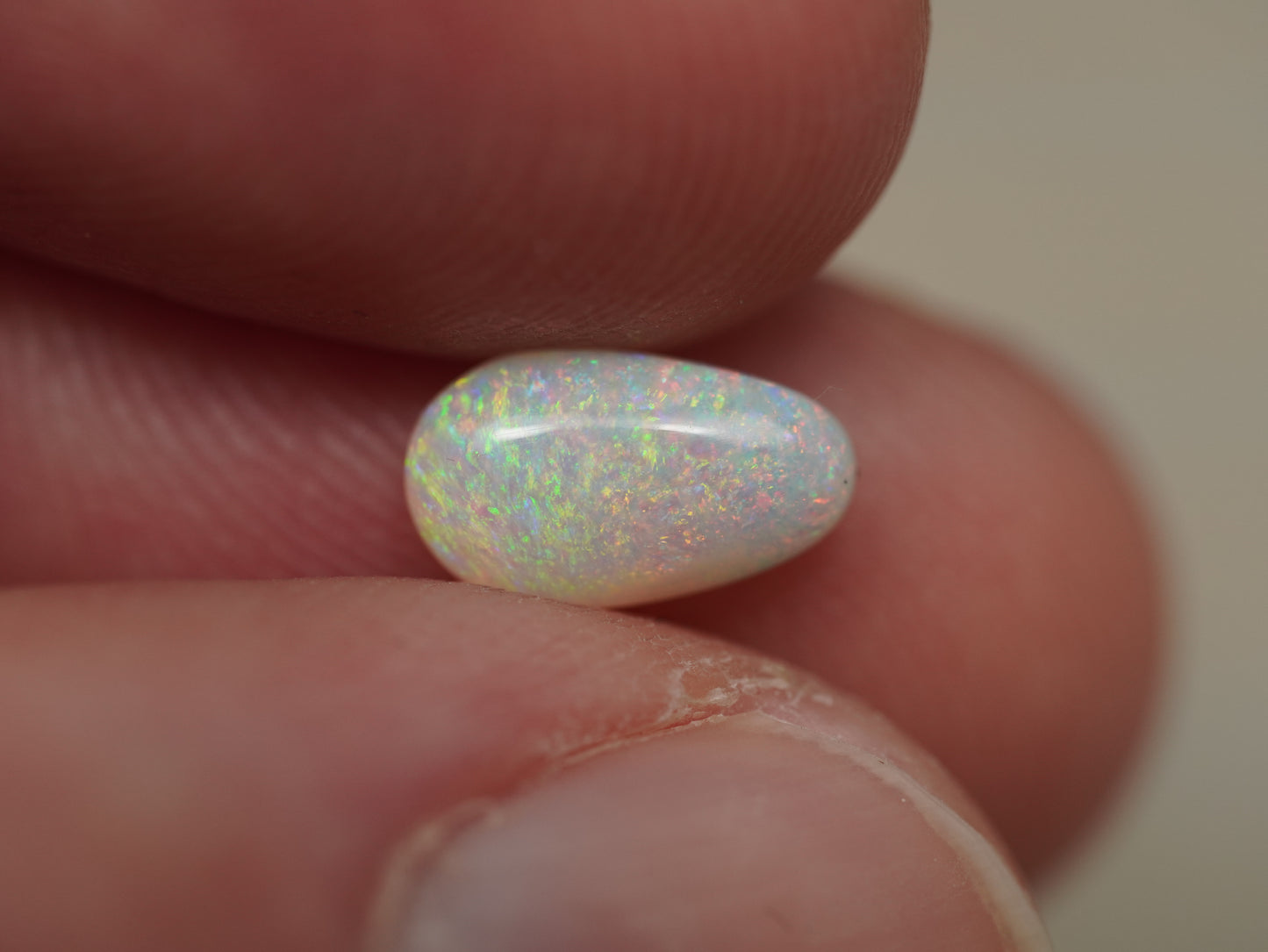 Light Opal DEB827