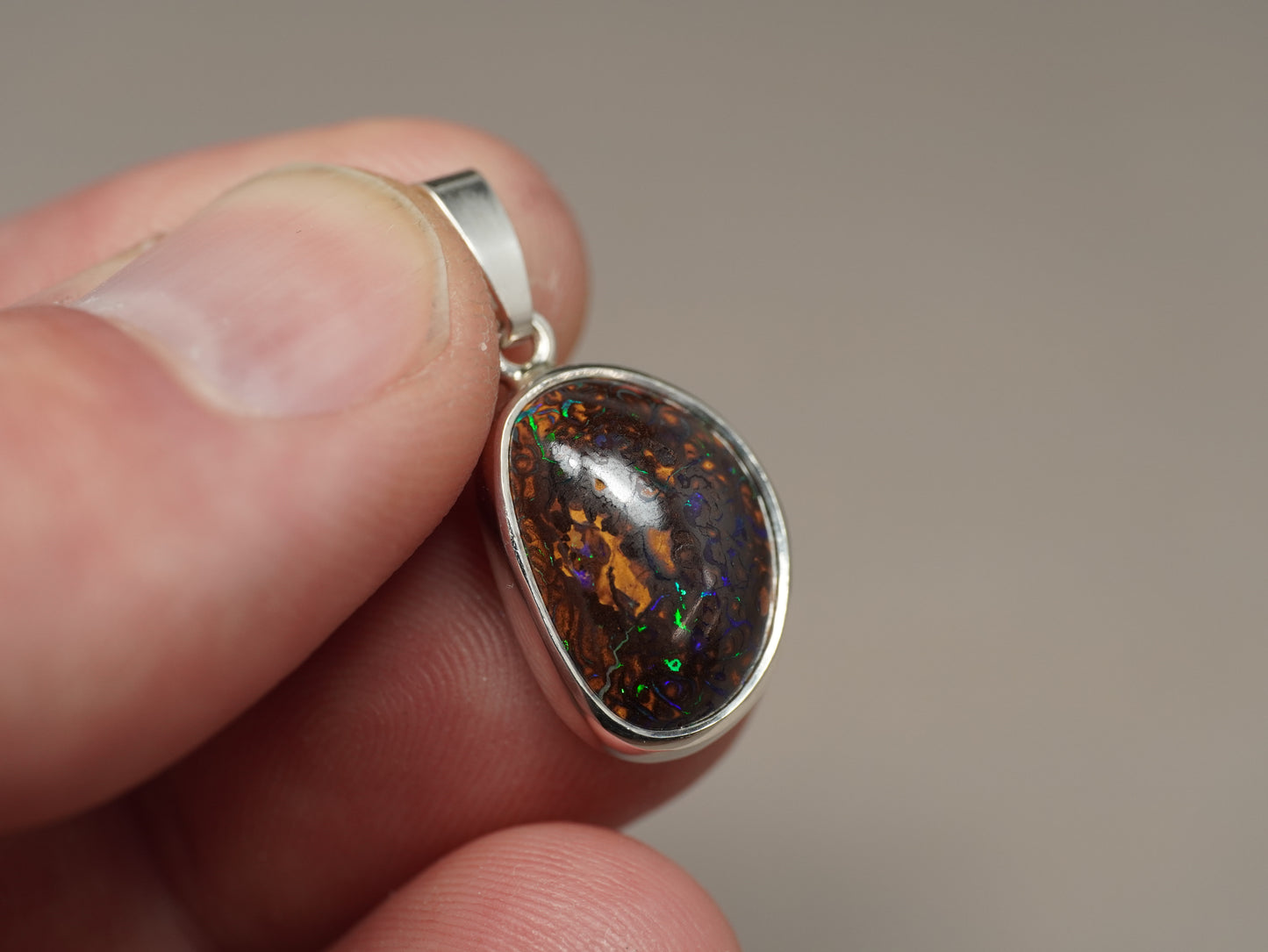Boulder Opal pendant silver CGT698