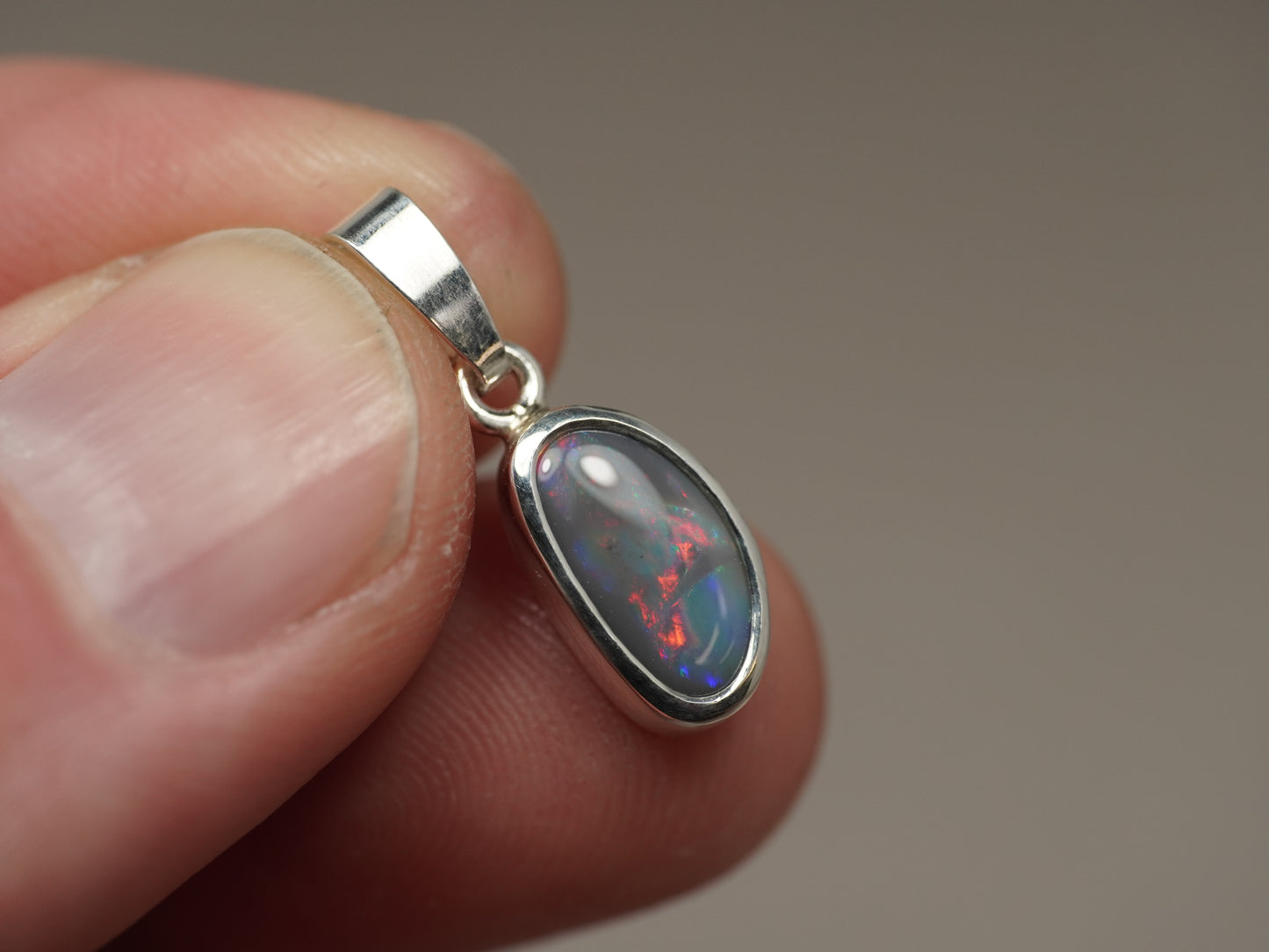 Dark Opal pendant silver DCB774