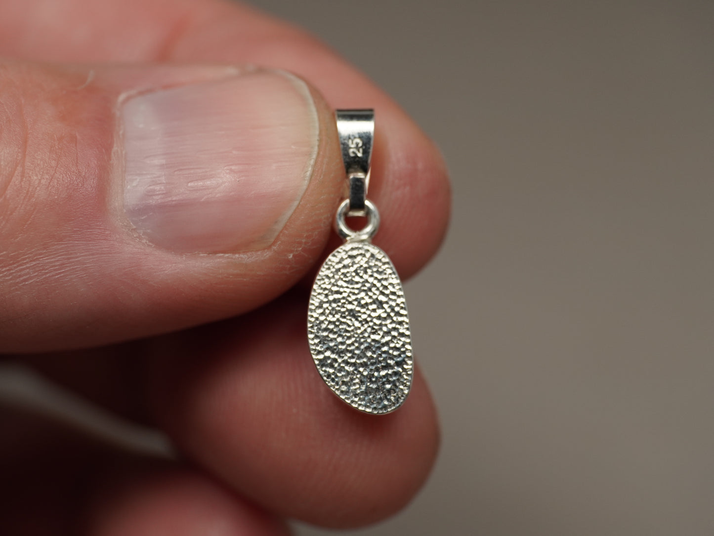 Dark Opal pendant silver DCB774