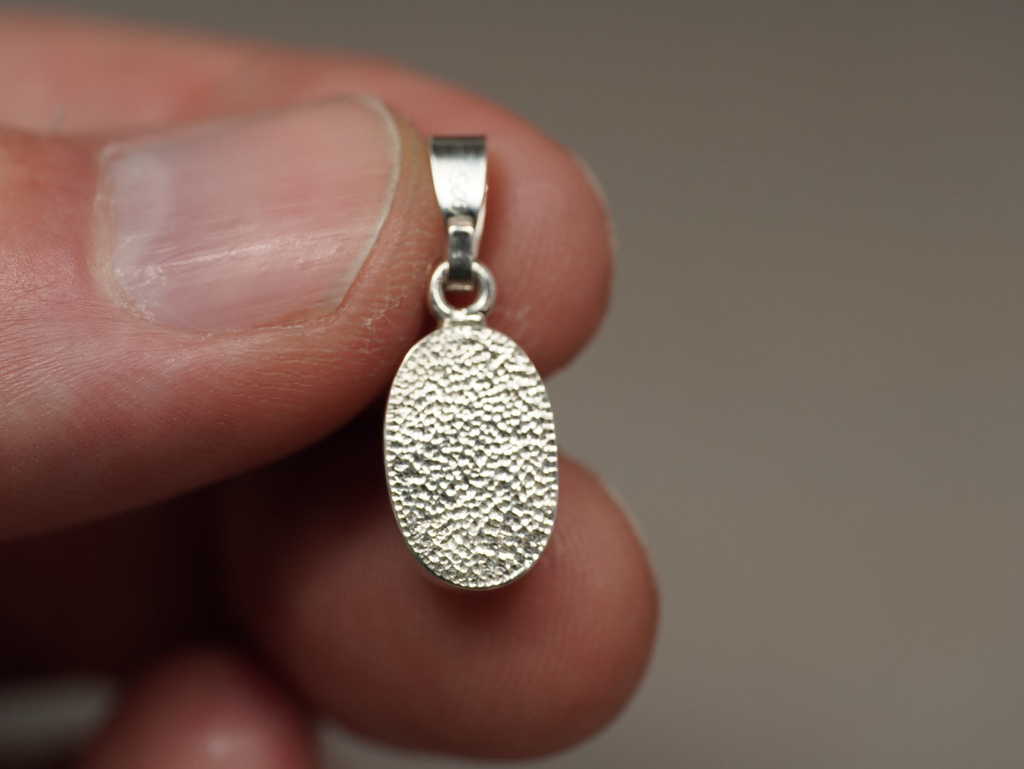 Dark Opal pendant silver DCB775