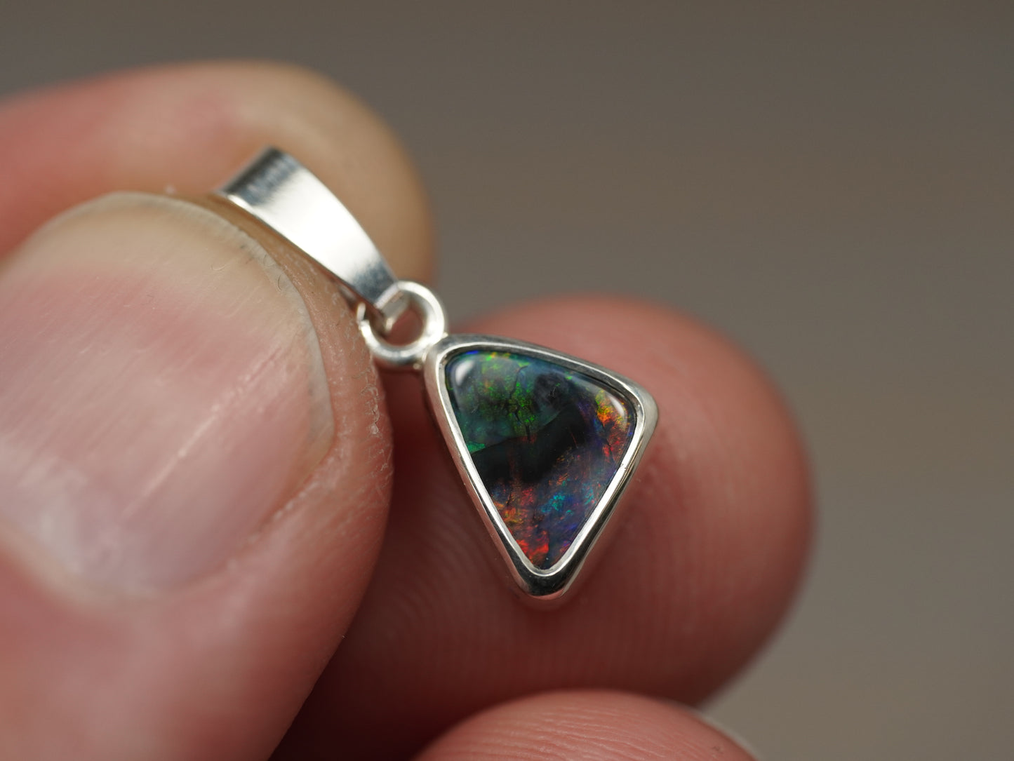 Black Opal pendant silver DEB01