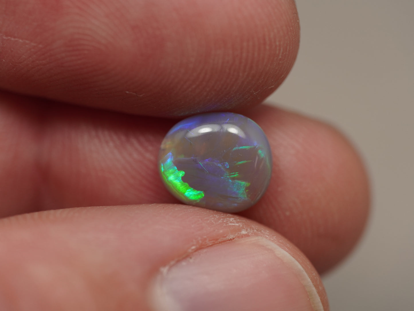 Dunkler Kristallopal DRH872