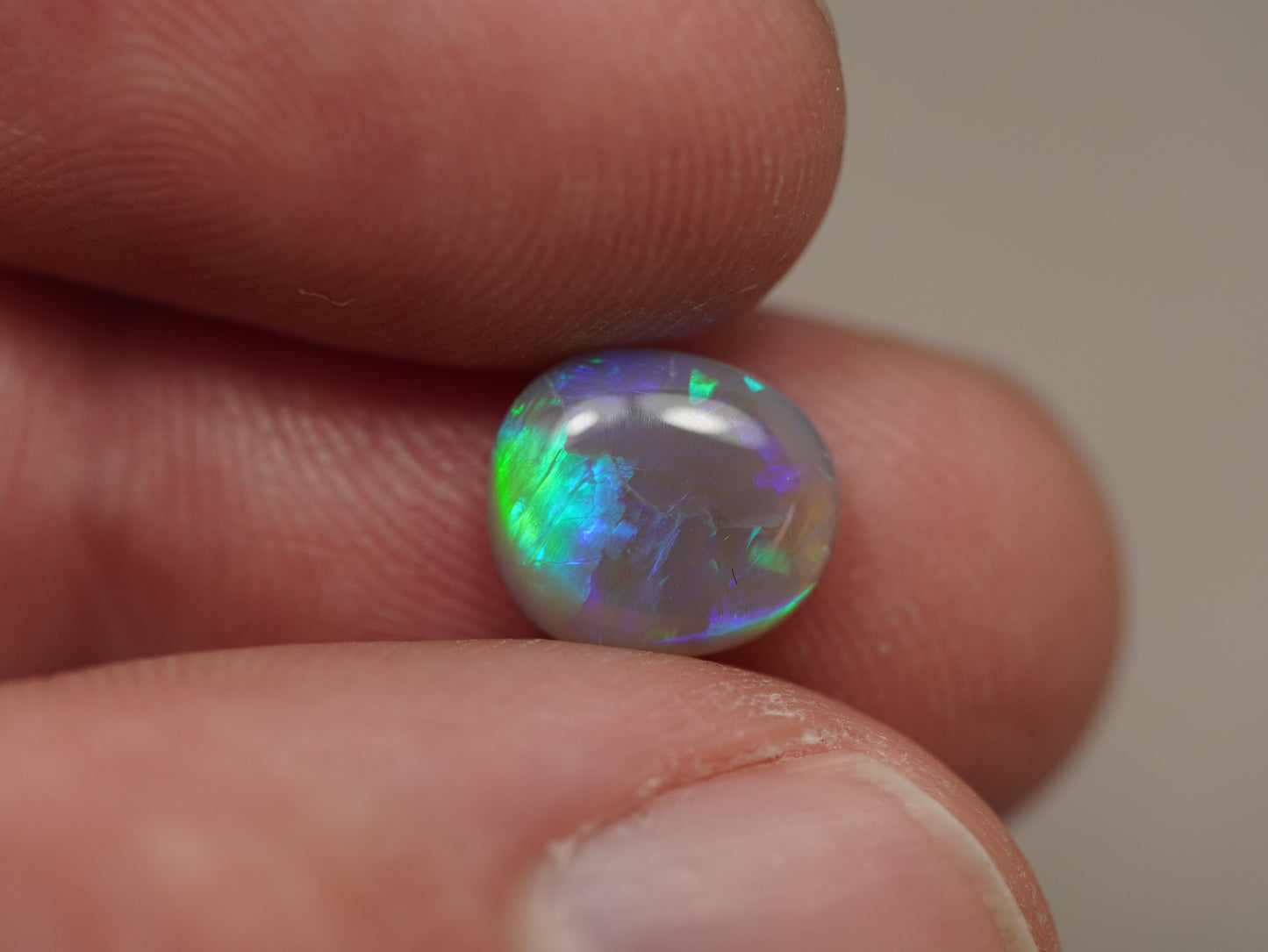 Dunkler Kristallopal DRH872