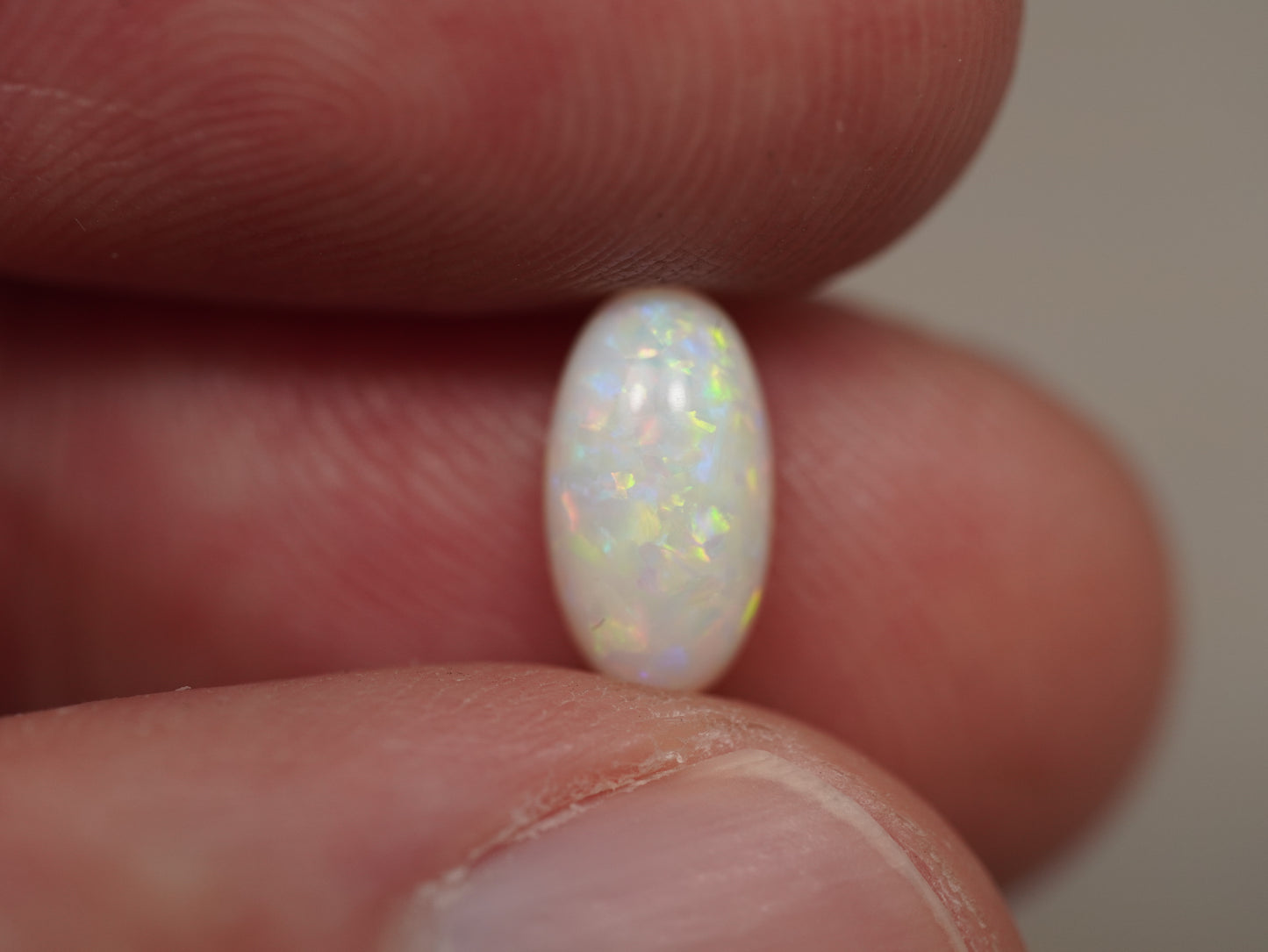 Light Opal EBV890