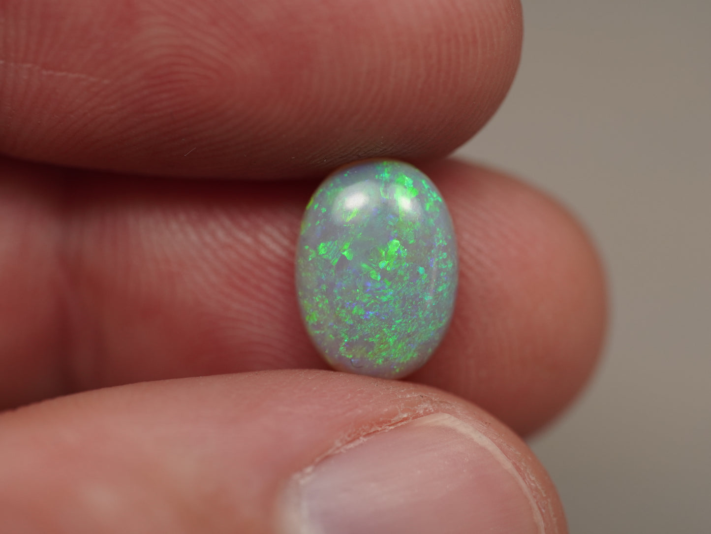 Dunkler Kristallopal EBV893