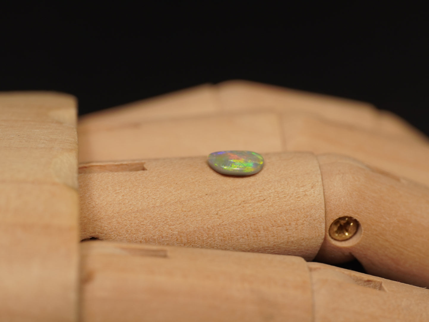 Dark Opal DHS905