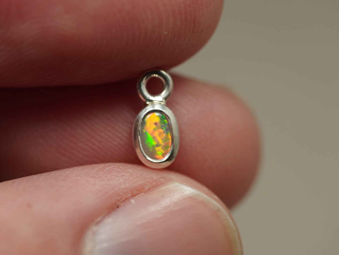 Dunkler Opal-Anhänger Silber CED02