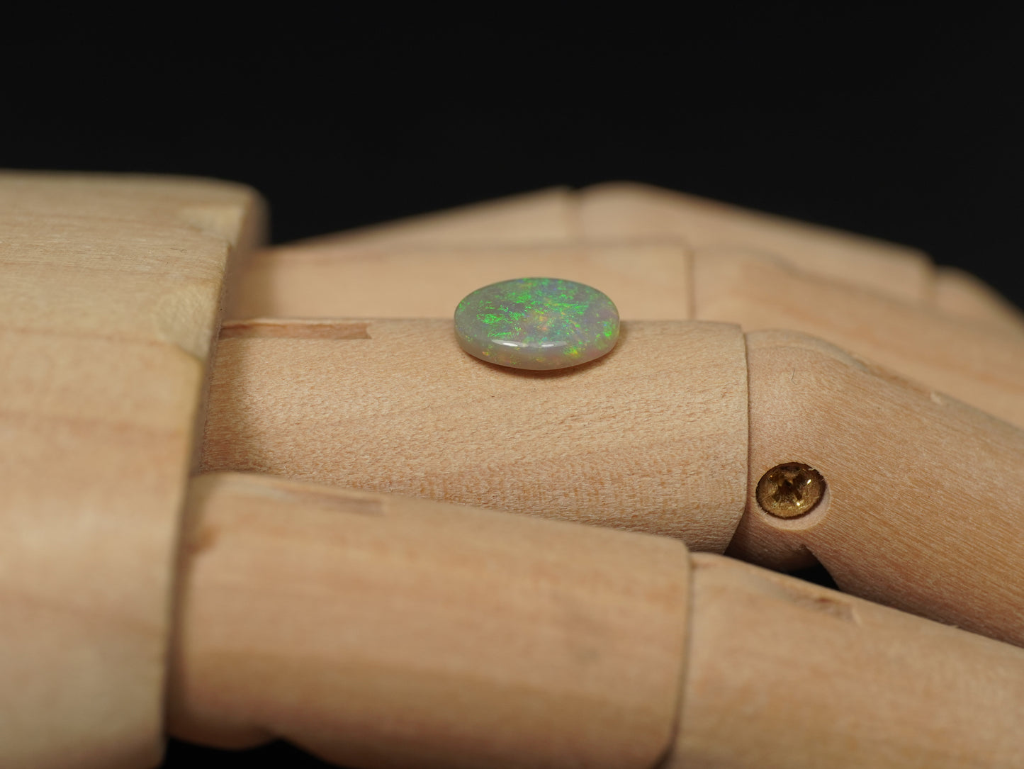 Dark Crystal Opal EDK935