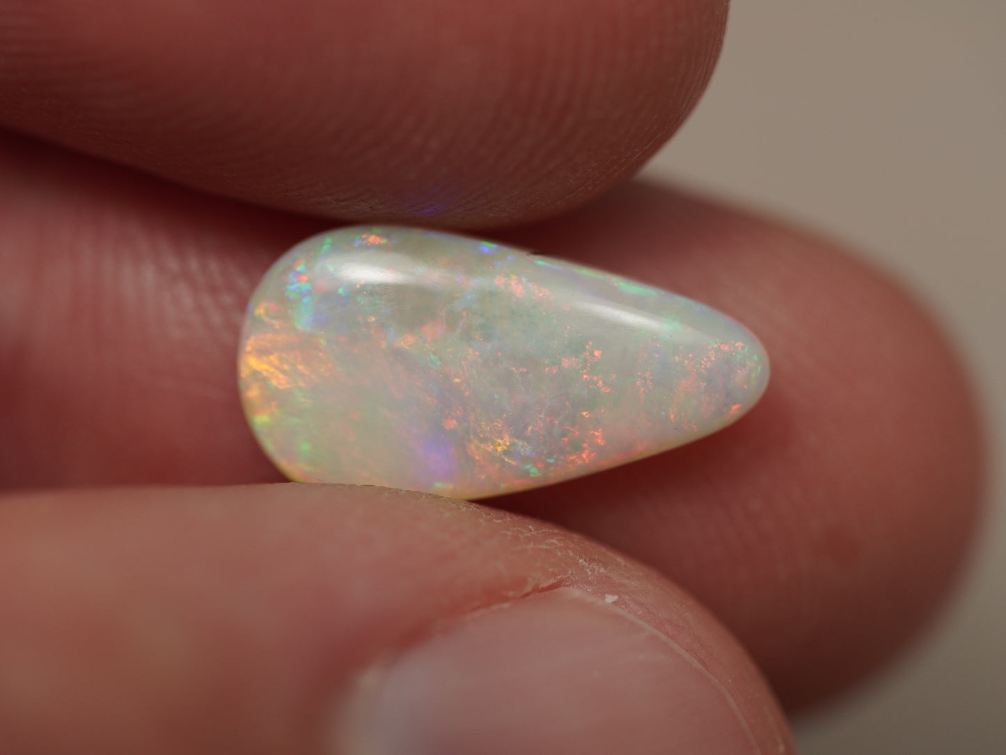 Light Opal EDK936