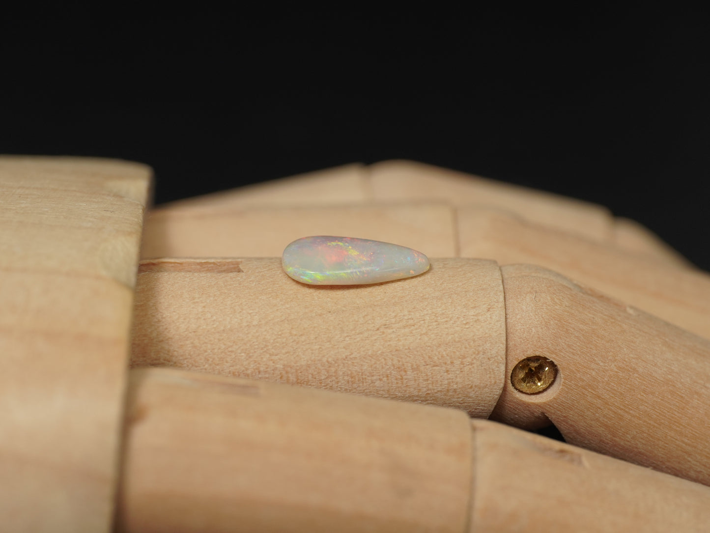 Light Opal EDK936
