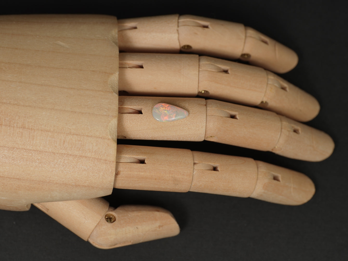 Light Opal EDK936