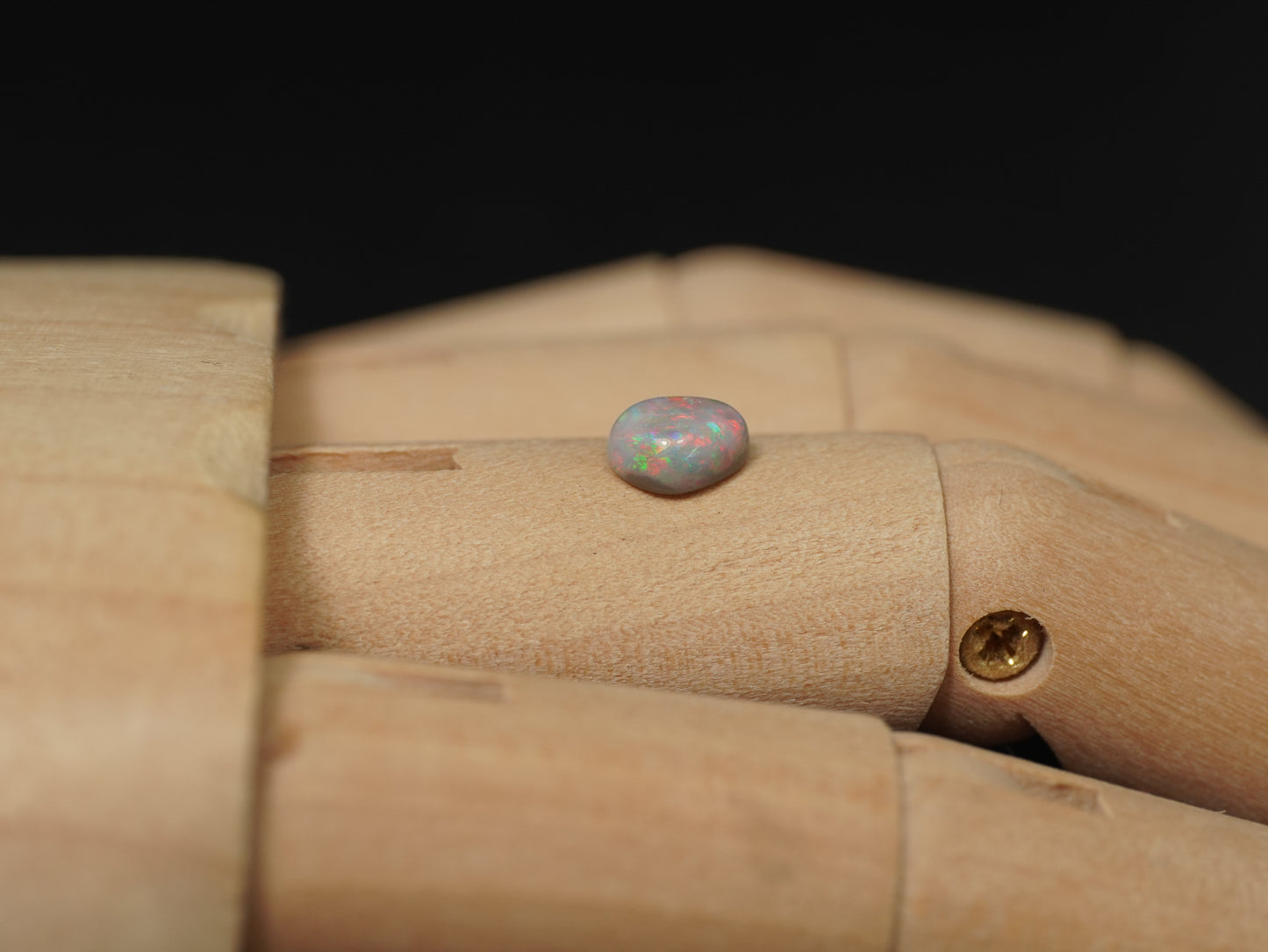 Light Opal EDK944