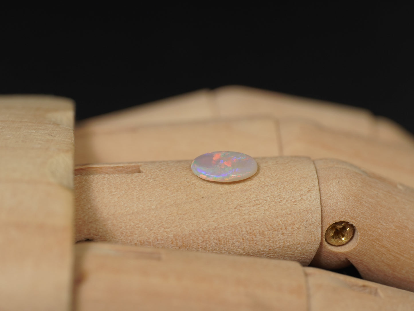 Light Opal EDK949