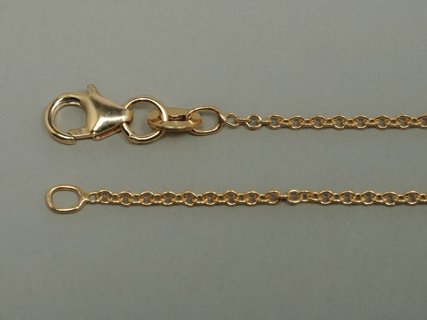 Necklaces to choose with a pendant