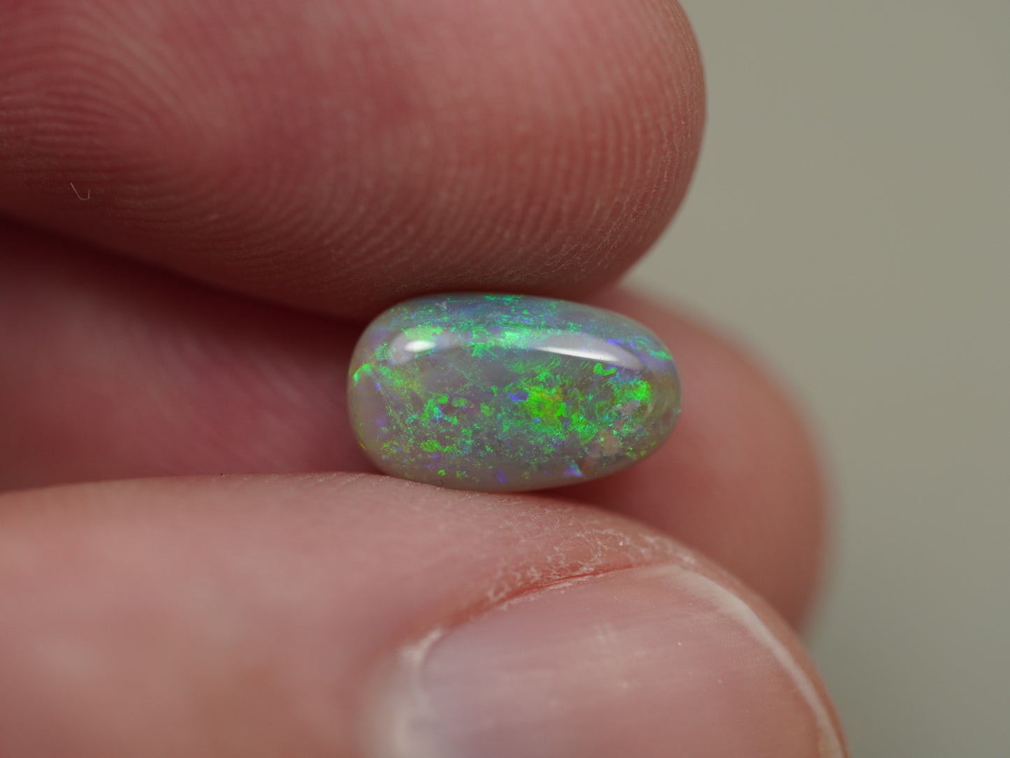 Light Opal BIH377