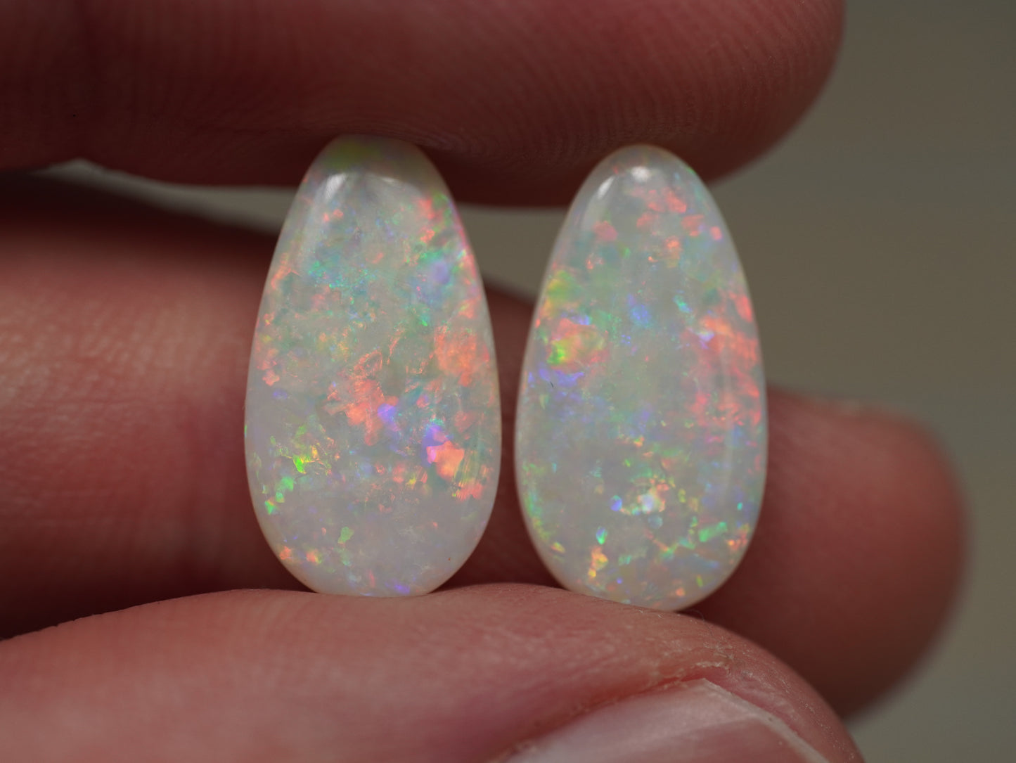 Crystal Opal DSS862 pair