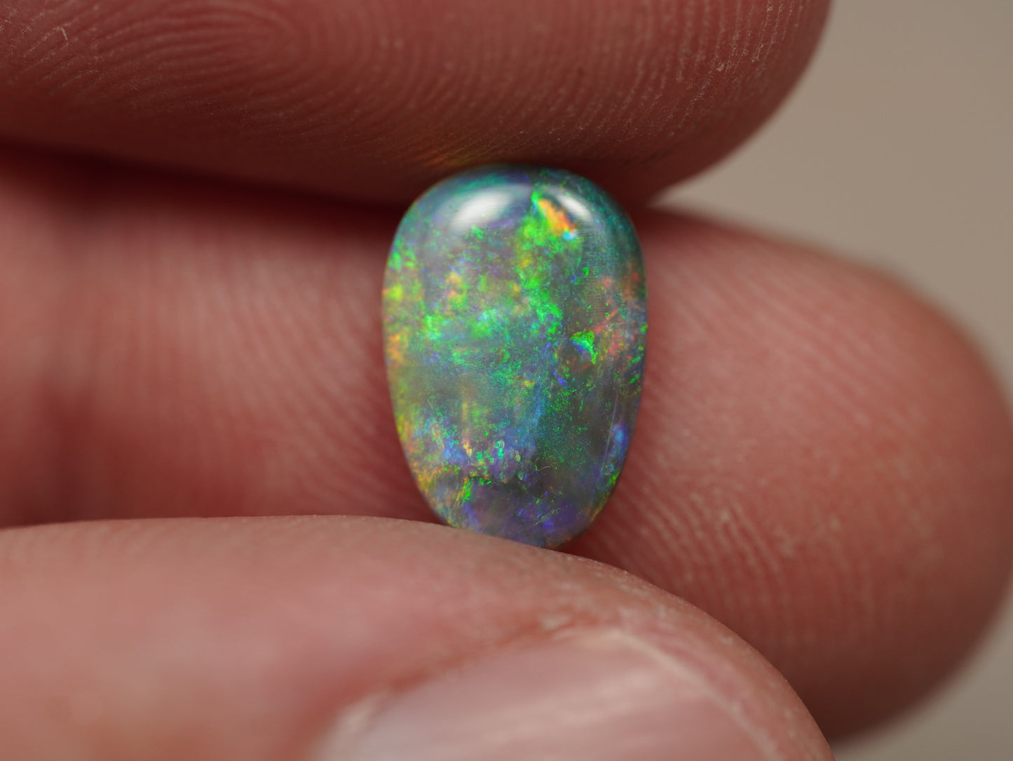 Opale noire cristal FCP024