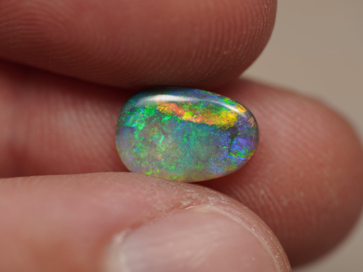 Opale noire cristal FCP024